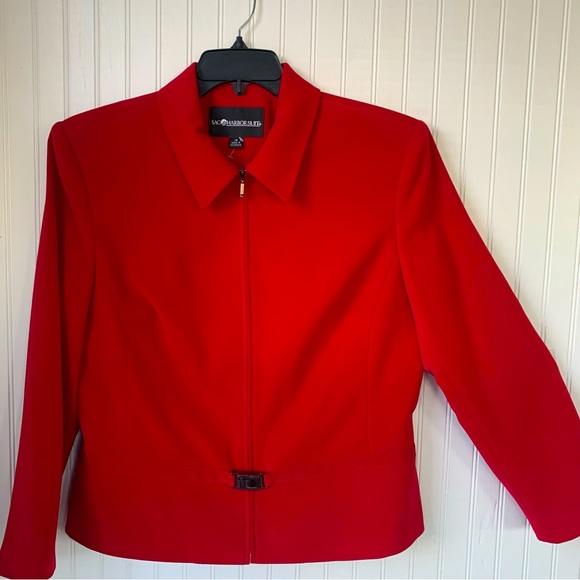 Sag Harbor Suit Crop Jacket- (Size 14) Red, Ladies, Collar and Zipper Front - Picture 1 of 10